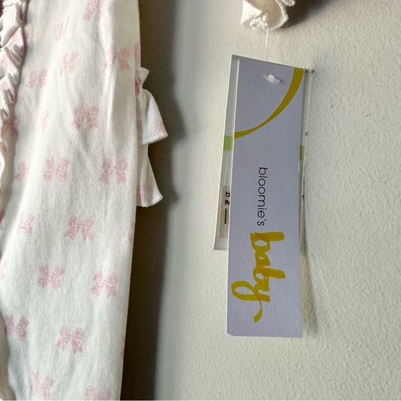 Bloomies Baby Bow Print Onesie - Picture 3 of 6